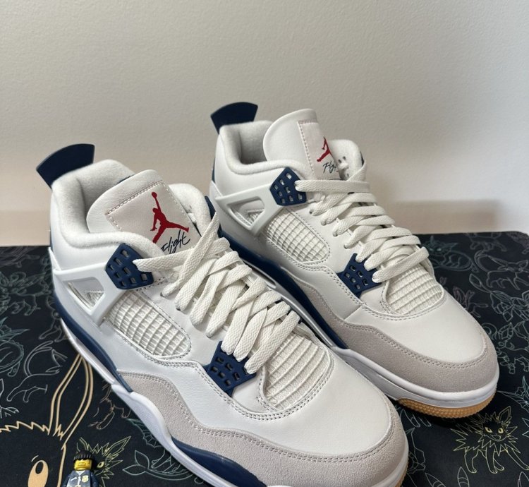 Jordan 4 Retro SB Navy Size 10