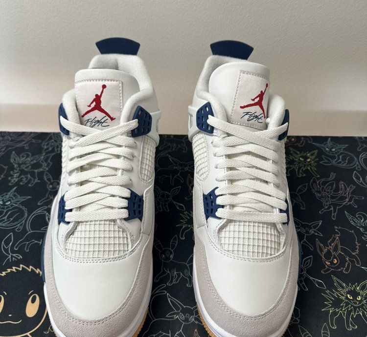 Jordan 4 Retro SB Navy Size 10
