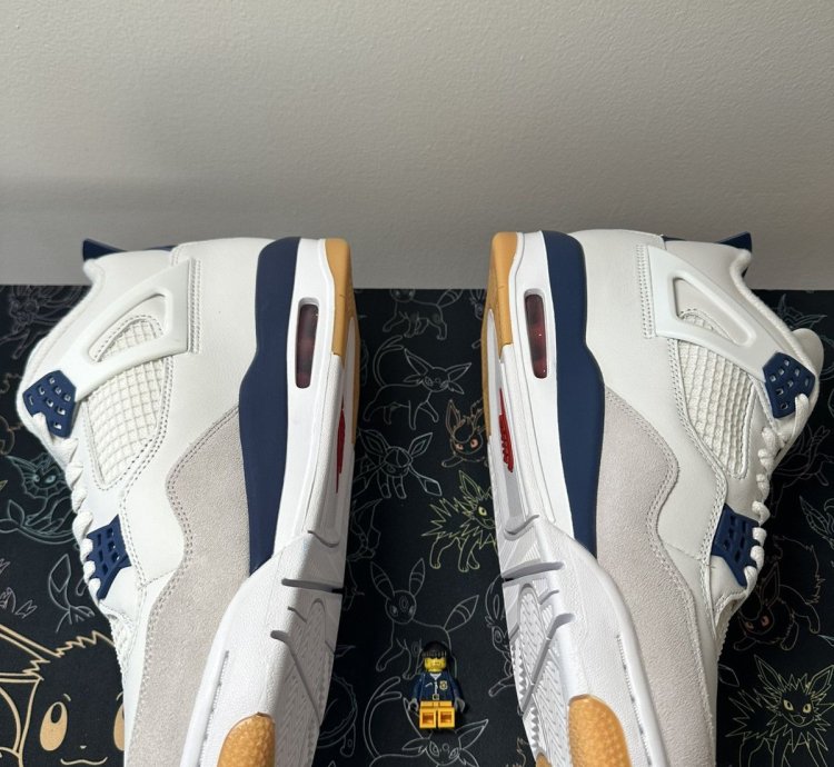 Jordan 4 Retro SB Navy Size 10
