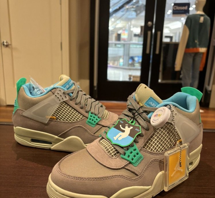 Jordan 4 Retro SP 30th Anniversary Union