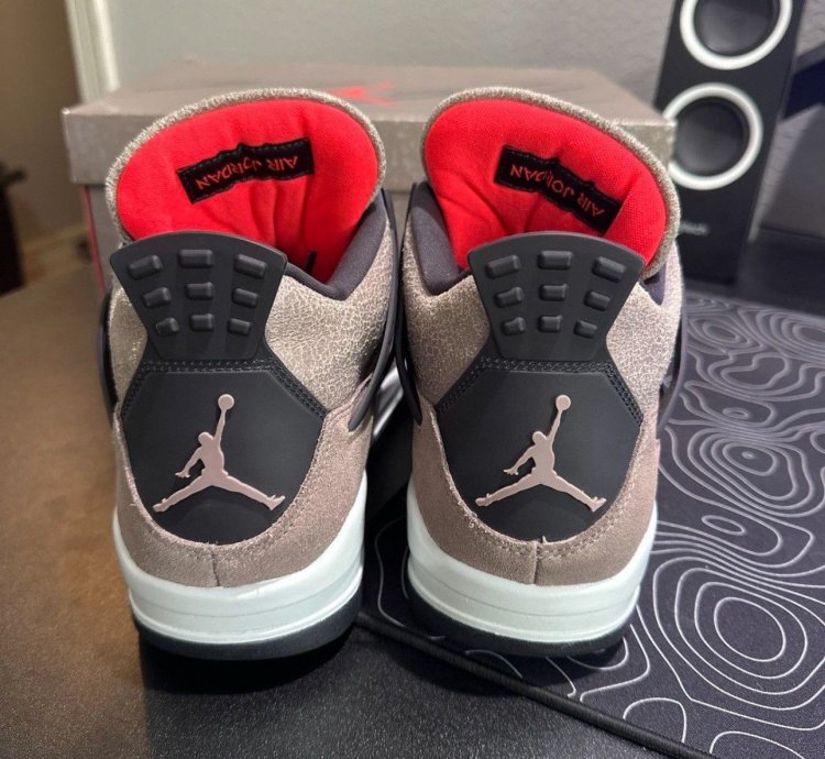 Jordan 4 Taupe Haze