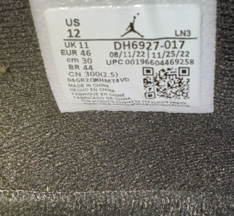 Jordan 4 Thunder