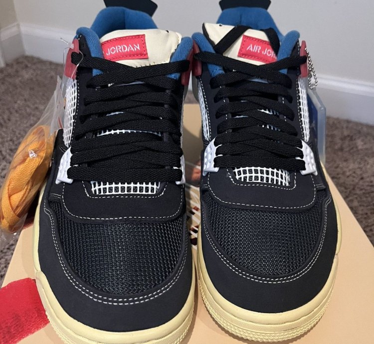 Jordan 4 Union Off Noir