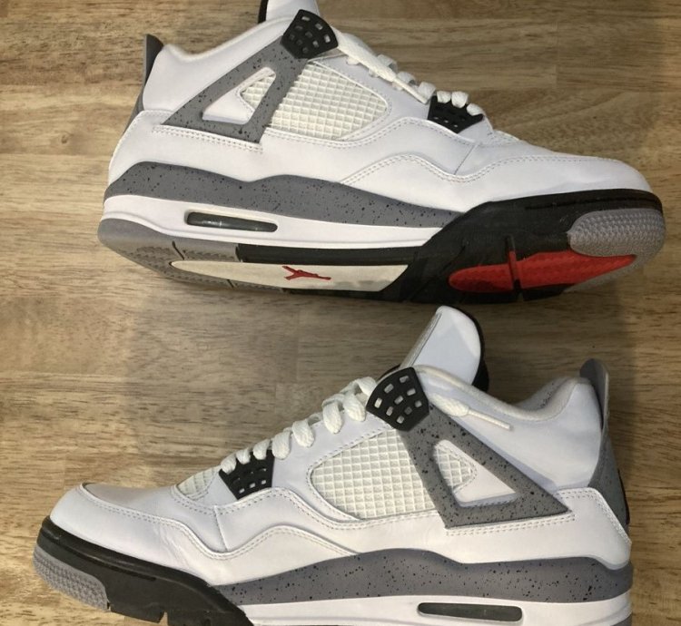 Jordan 4 White Cement