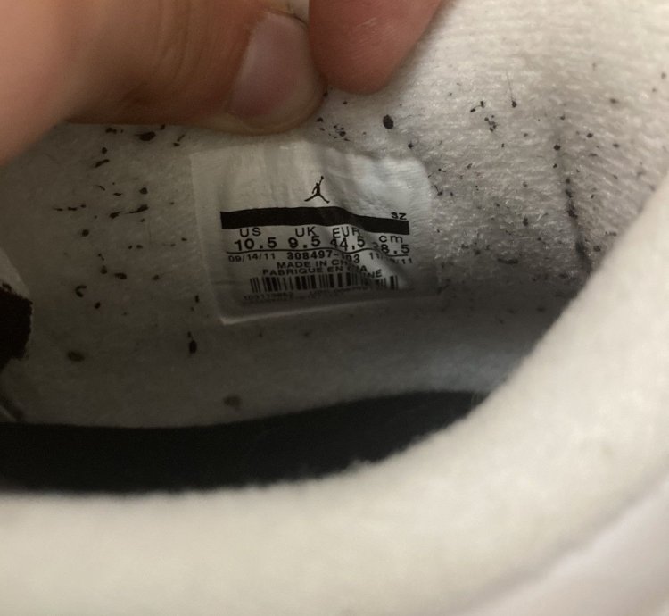 Jordan 4 White Cement
