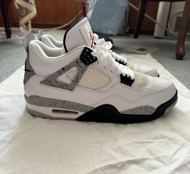 Jordan 4 White Cement size 11 5 new box