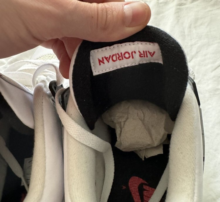 Jordan 4 White Cement size 11 5 new box
