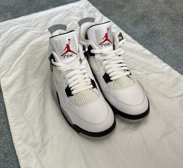 Jordan 4 White Cement size 11 5 new box