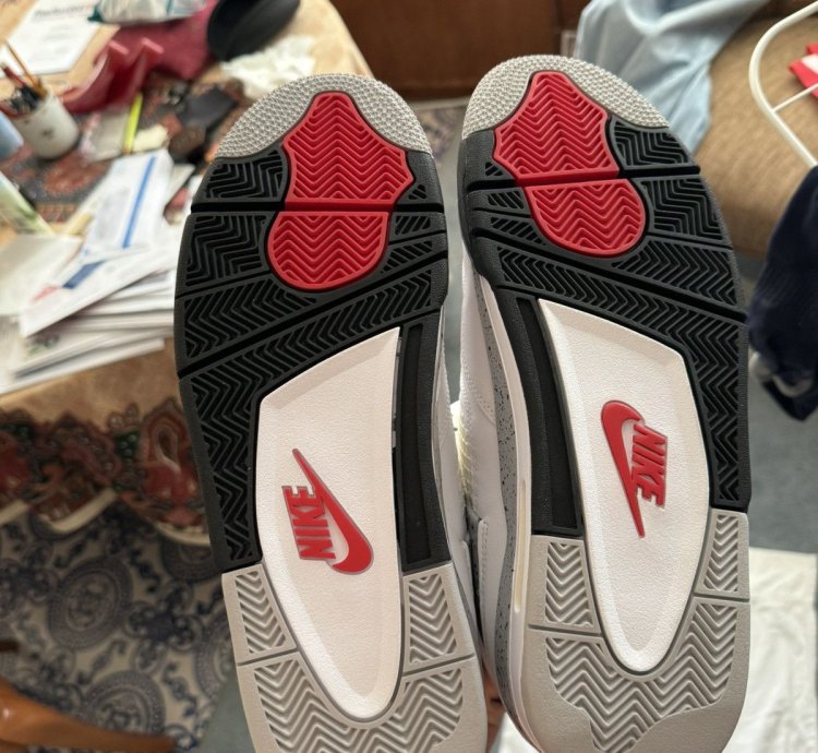 Jordan 4 White Cement size 11 5 new box