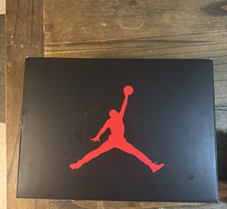Jordan 5 black metallic reimagined