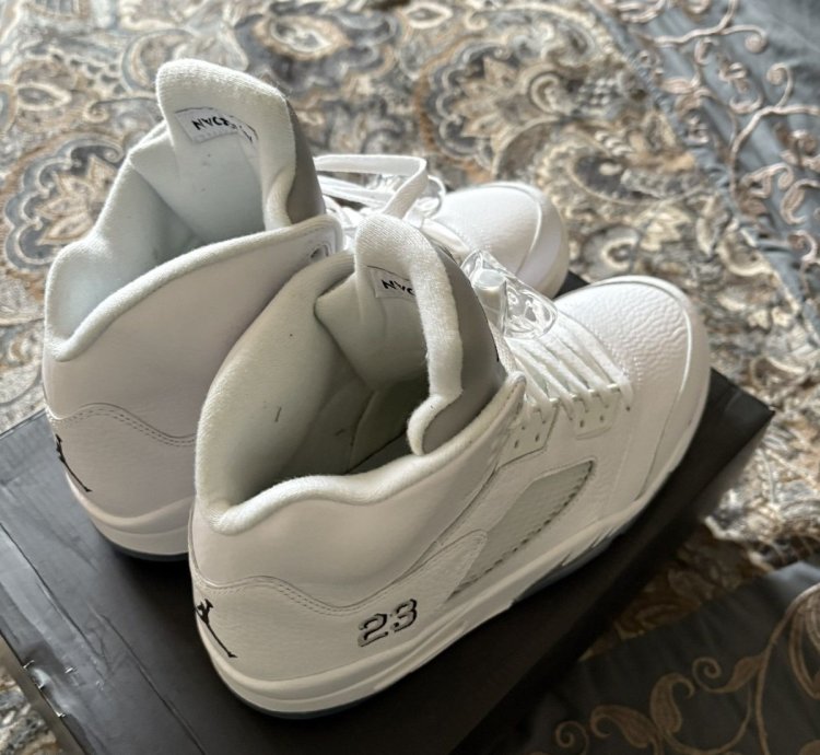 Jordan 5 Retro Metallic White (2015)