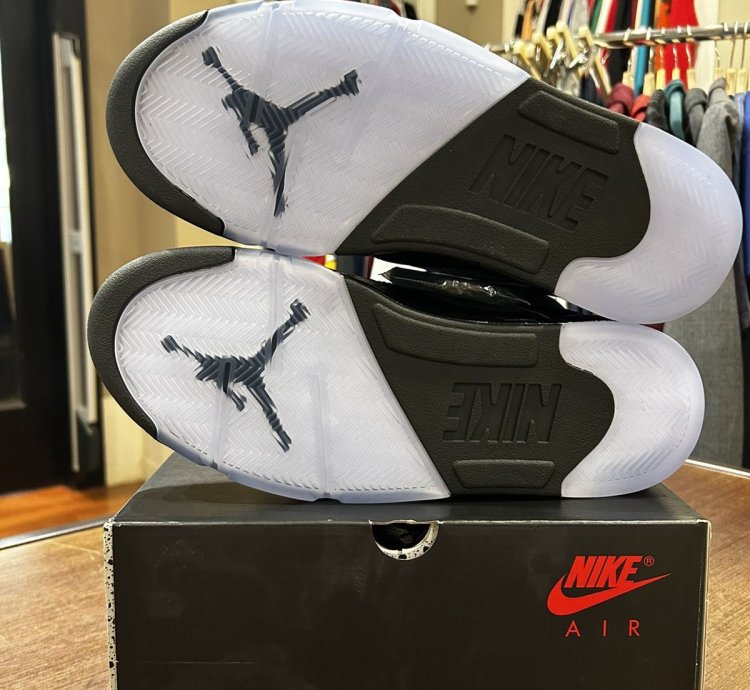 Jordan 5 Retro OG Black Metallic Reimagined