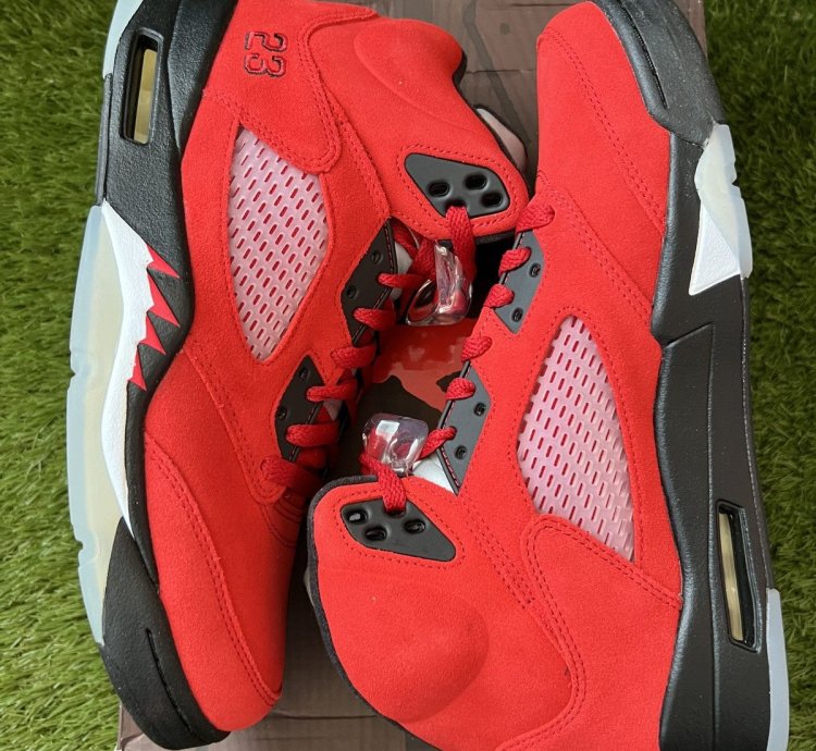 Jordan 5 Retro Raging Bull