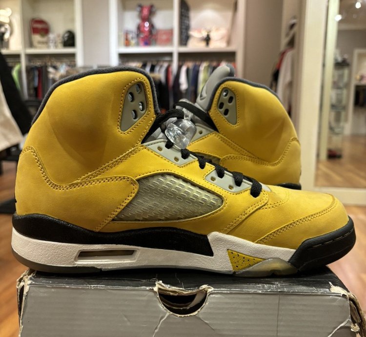 Jordan 5 Retro Tokyo T23