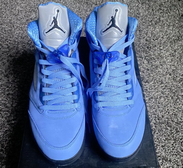 Jordan 5 Retro UNC University blue