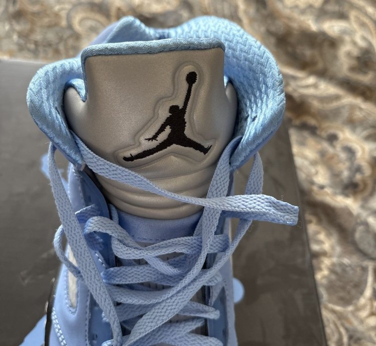 Jordan 5 Retro UNC University Blue (2023)