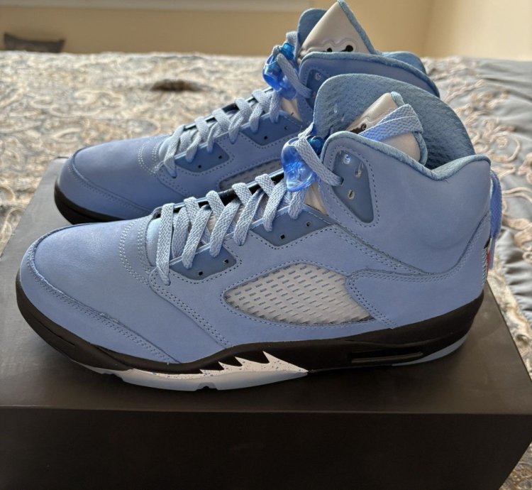 Jordan 5 Retro UNC University Blue (2023)