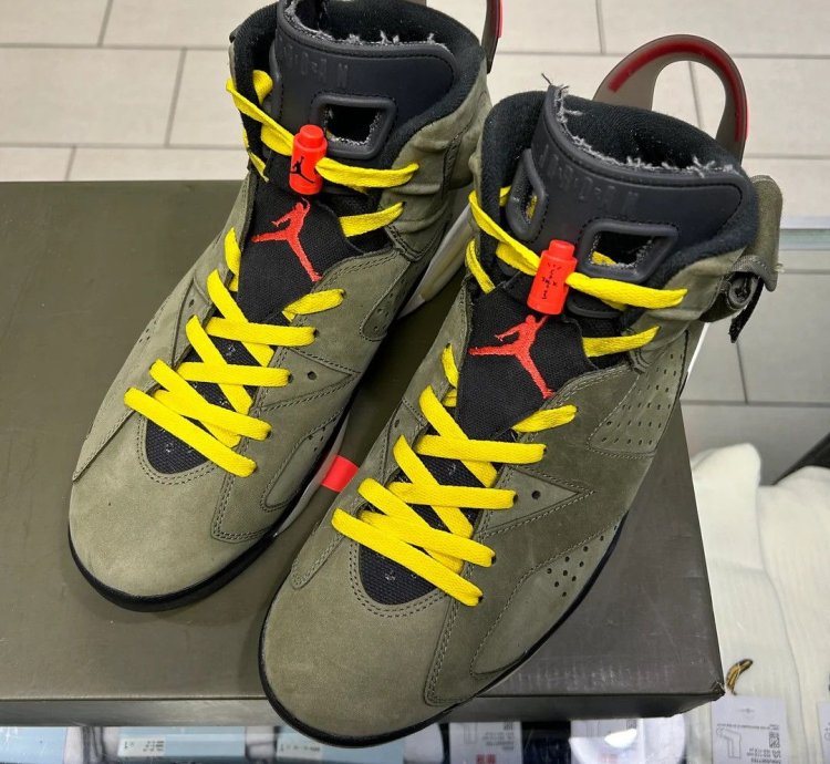 JORDAN 6 RETRO TRAVIS SCOTT OLIVE