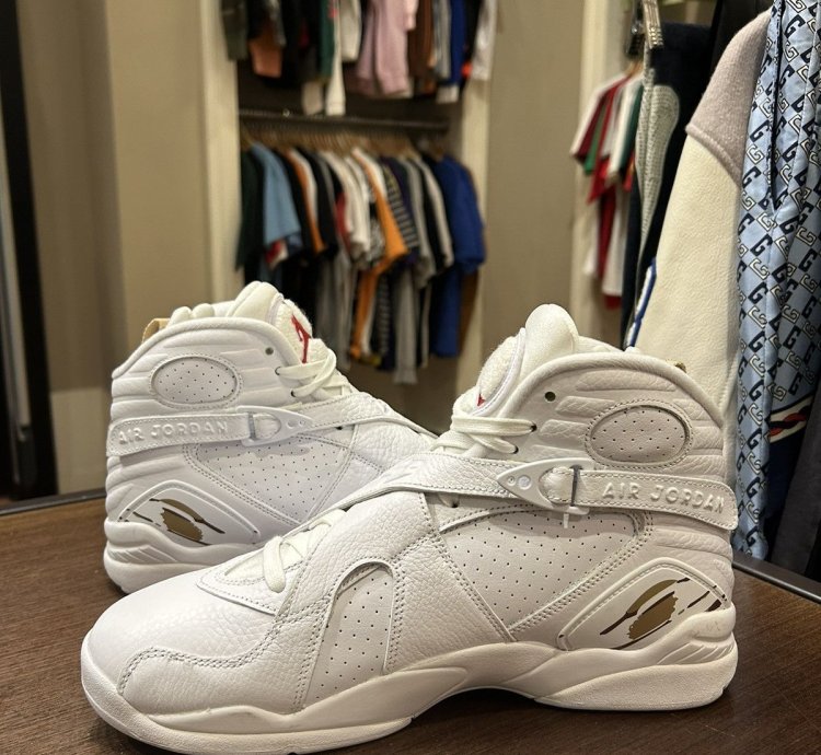 Jordan 8 Retro OVO White