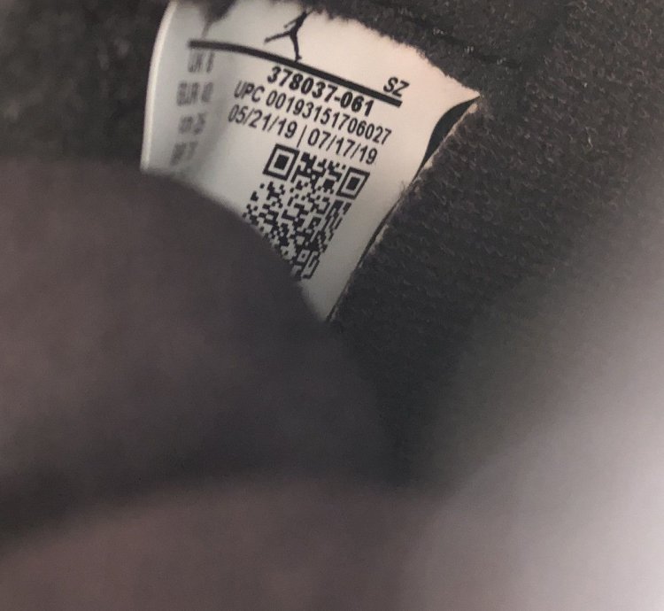 Jordan Bred 11 Size 7 2019