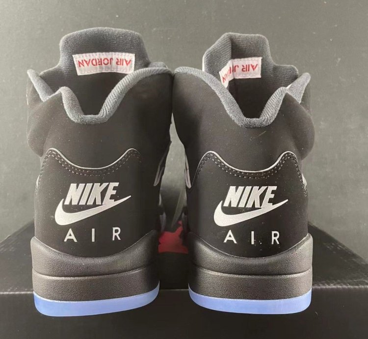Jordan metalic 5s