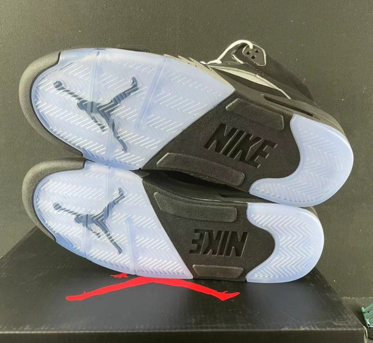 Jordan metalic 5s