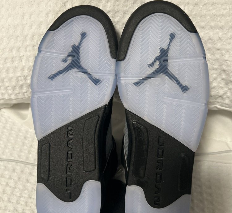 Jordan Metallic 5 Reimagined Size 7Y
