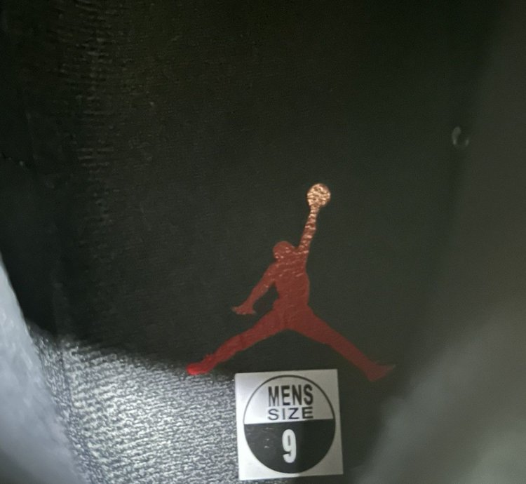 Jordan Retro 12 Cherry