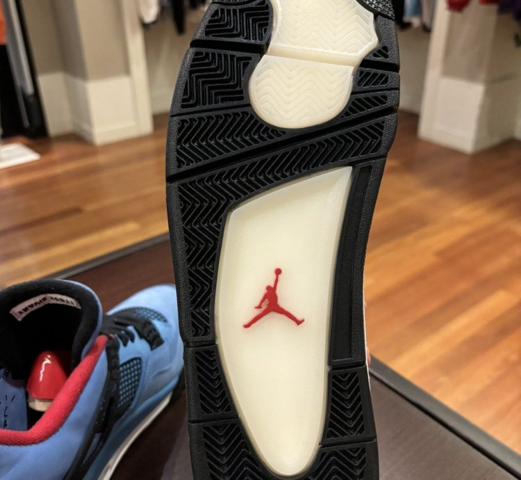 Jordan retro 4 Travis Scott Cactus Jack