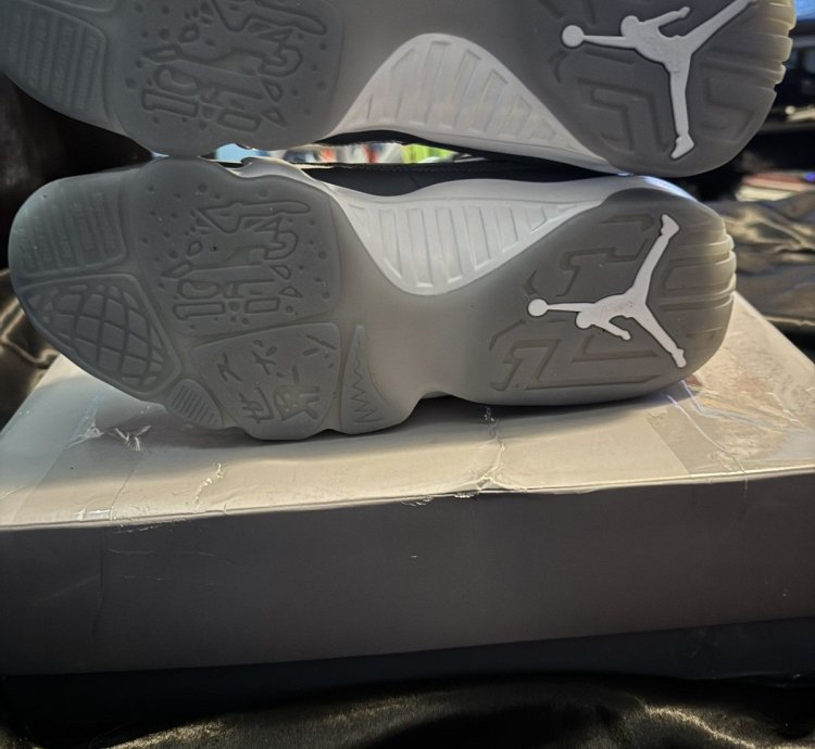 Jordan Retro 9 cool grey