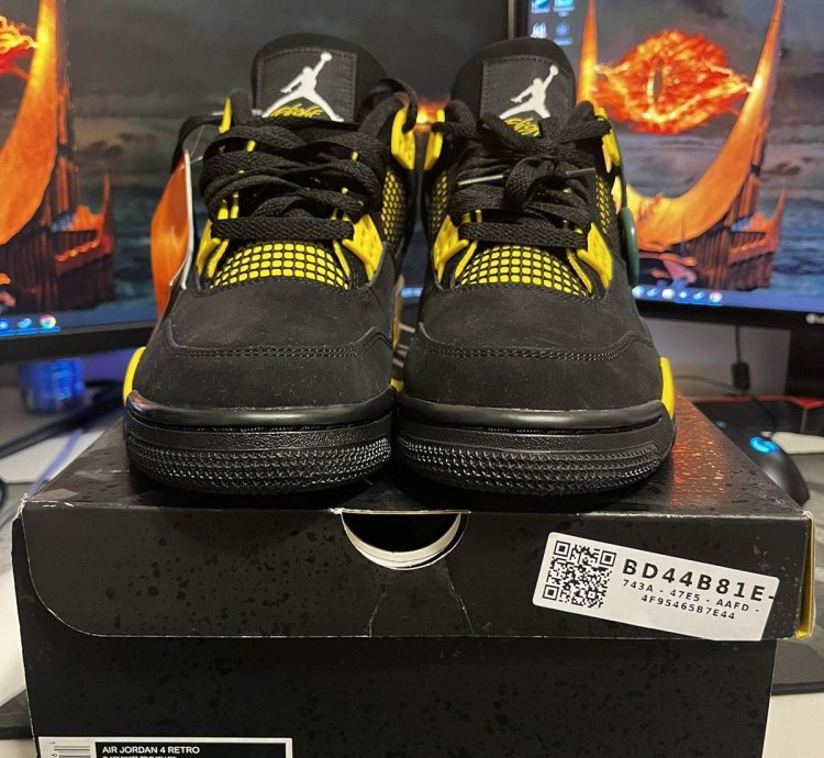 Jordan Thunder 4s