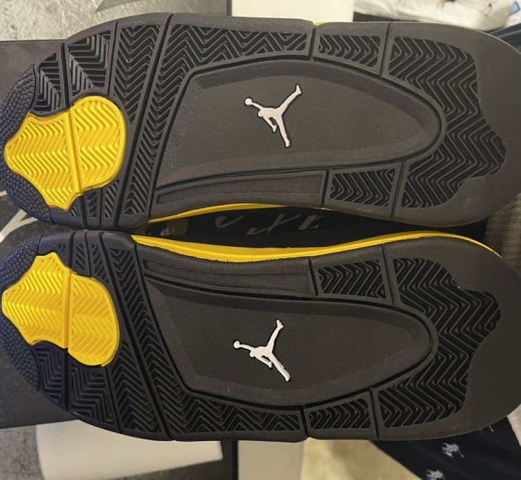 Jordan Thunder 4s