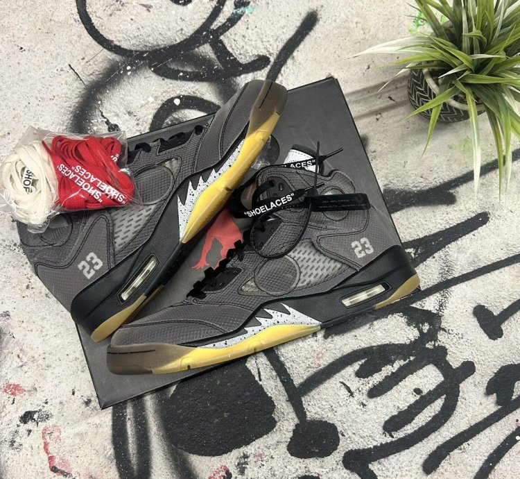 LAST DROP Jordan 5 Retro Off-White Muslin