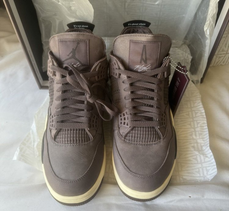 Ma Mani re Air Jordan 4 Retro Violet Ore