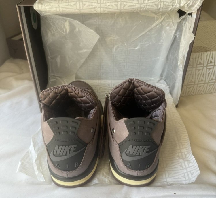 Ma Mani re Air Jordan 4 Retro Violet Ore
