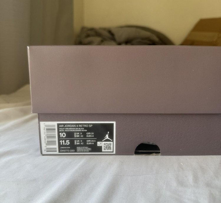 Ma Mani re Air Jordan 4 Retro Violet Ore