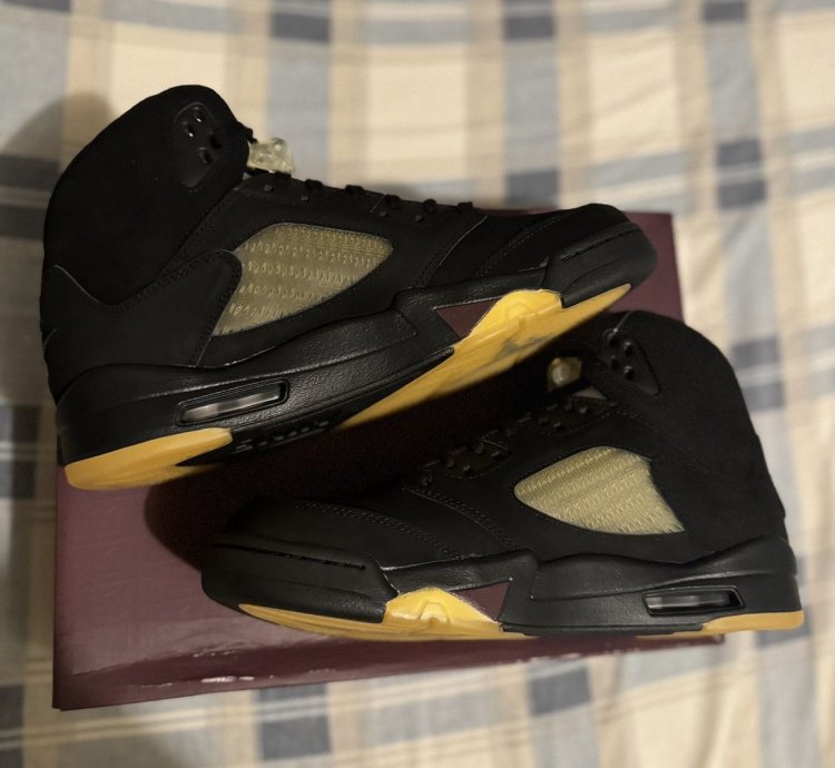 Ma Mani re Air Jordan 5 Retro Dusk