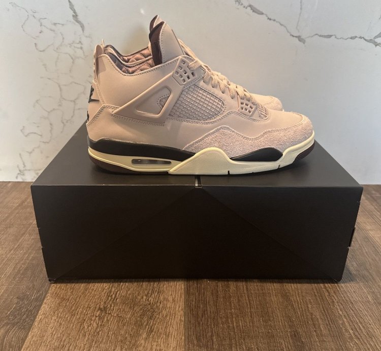 Ma Mani re Jordan 4