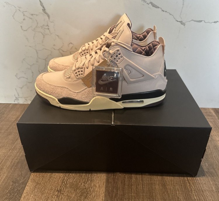 Ma Mani re Jordan 4