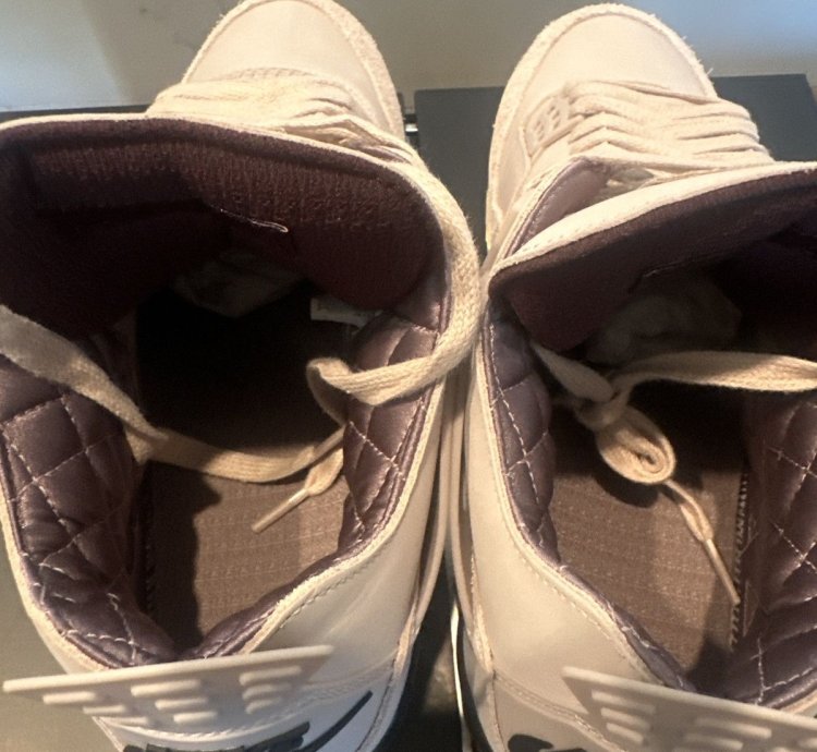 Ma Mani re Jordan 4