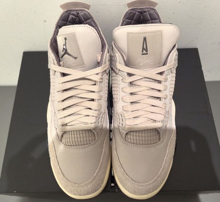 Ma Mani re Jordan 4 While You Were Sleeping