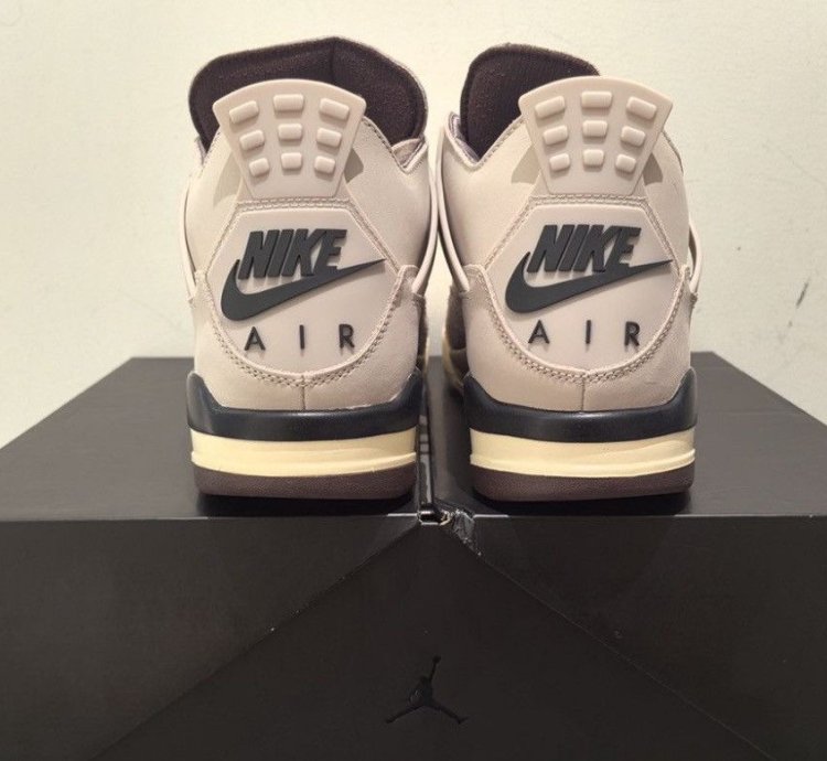 Ma Mani re Jordan 4 While You Were Sleeping