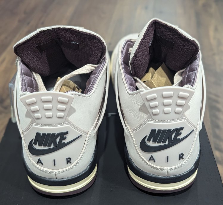 Ma Mani re Nike Air Jordan 4 Retro