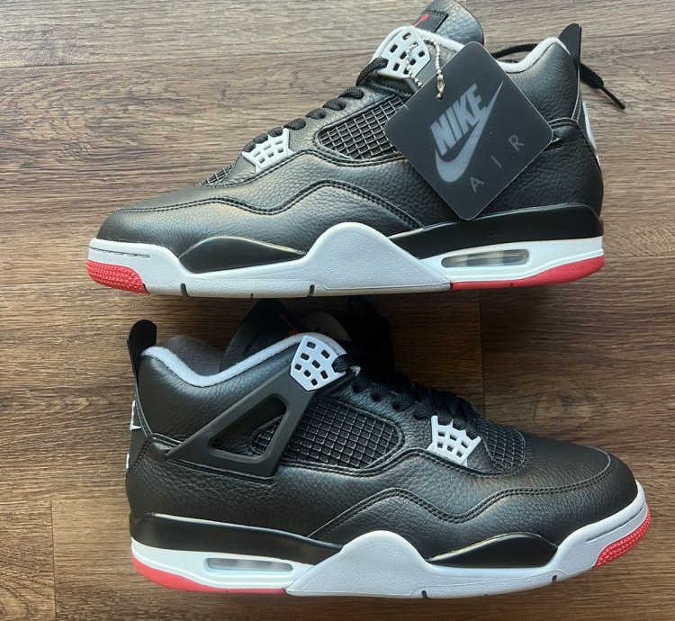 Men Nike Air Jordan 4 2024 Retro Bred Sneakers