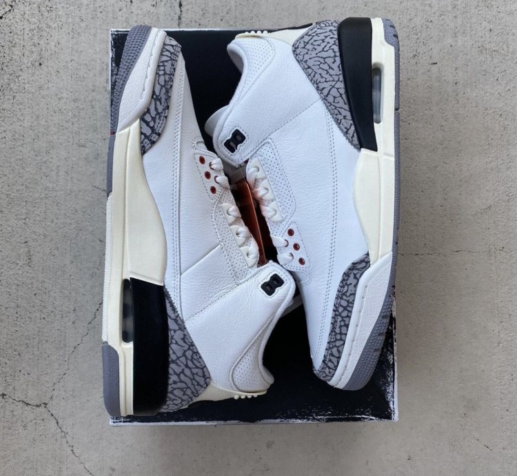 Men size 9 Nike Air Jordan 3 retro white cement reimagined