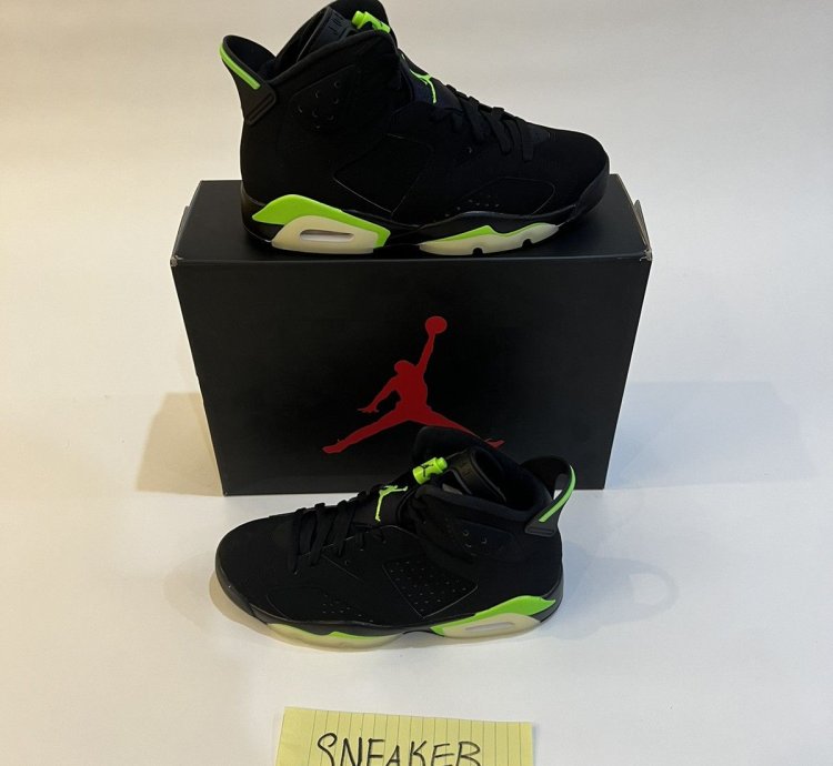 NEW Air Jordan 6 Retro Black Electric Green Size 8 0
