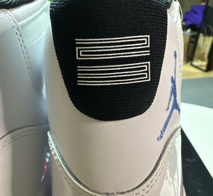 NEW Men Size 10 Jordan 11 Retro Columbia Legend Blue