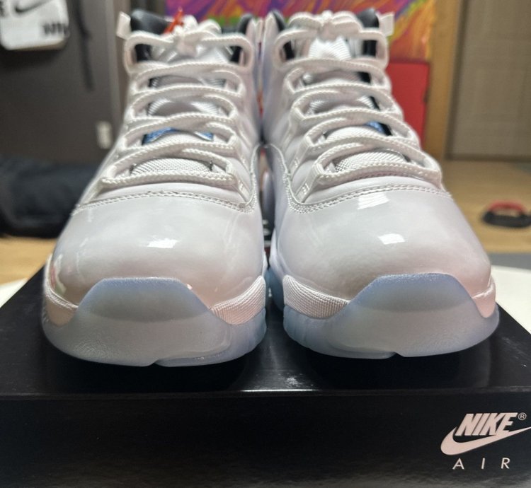 NEW Men Size 10 Jordan 11 Retro Columbia Legend Blue