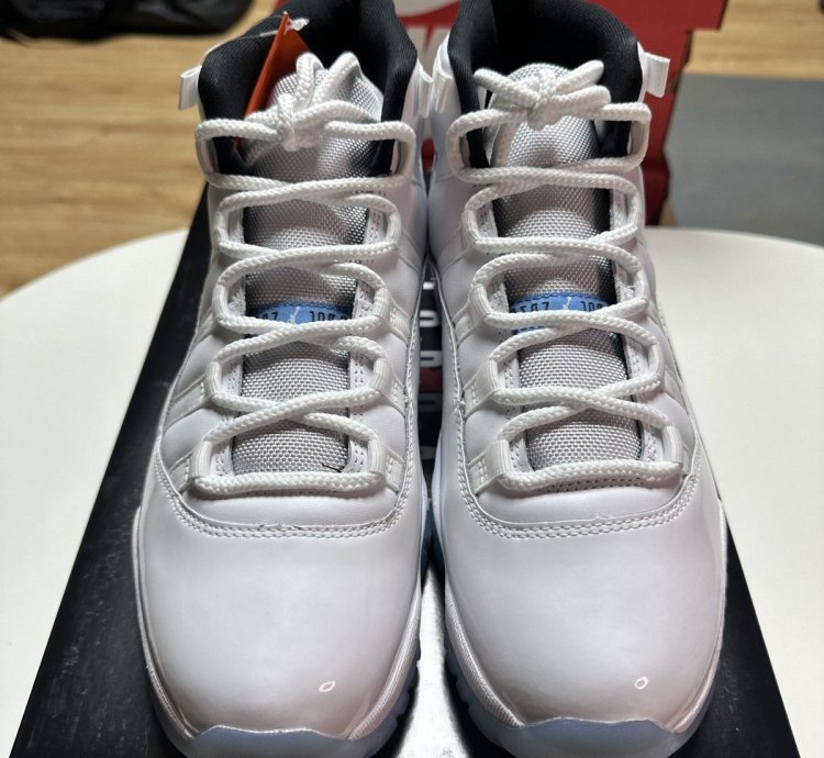 NEW Men Size 10 Jordan 11 Retro Columbia Legend Blue