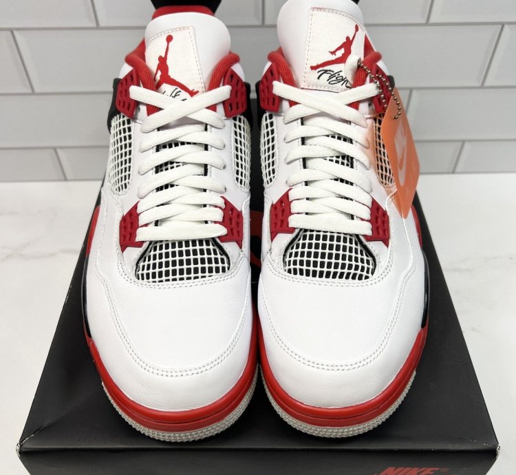 NEW Nike Retro Air Jordan Red White Fire 4s 4 Mens Men